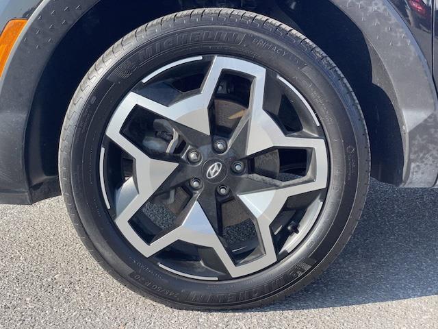 2022
Hyundai
Elantra