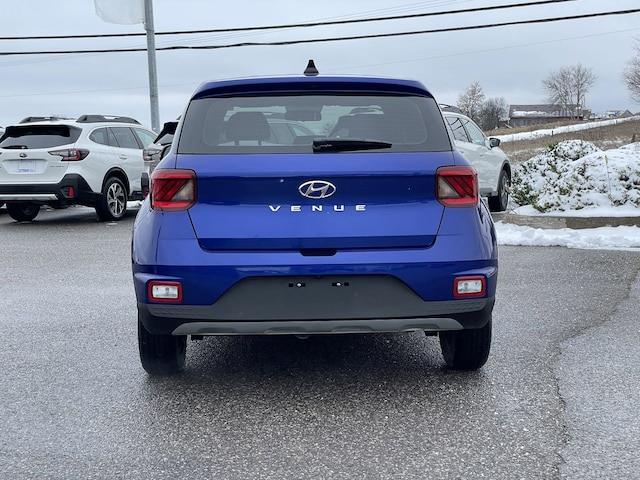 2022
Hyundai
Elantra
