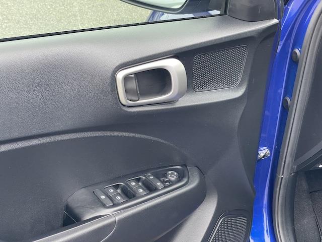 2022
Hyundai
Elantra