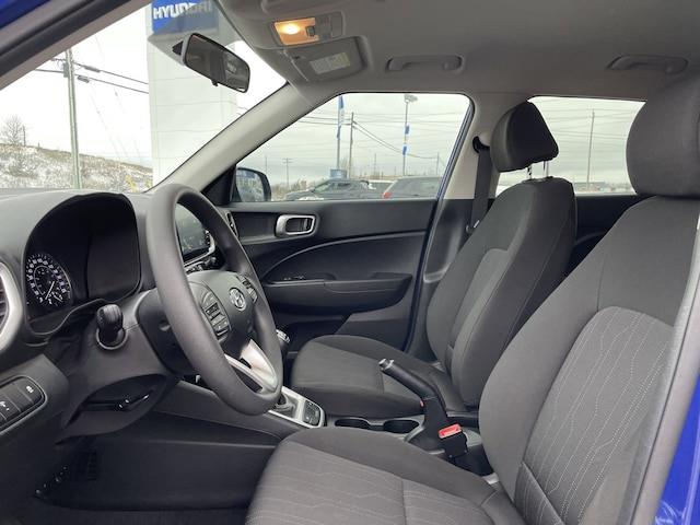 2022
Hyundai
Elantra