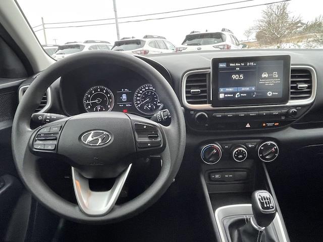 2022
Hyundai
Elantra