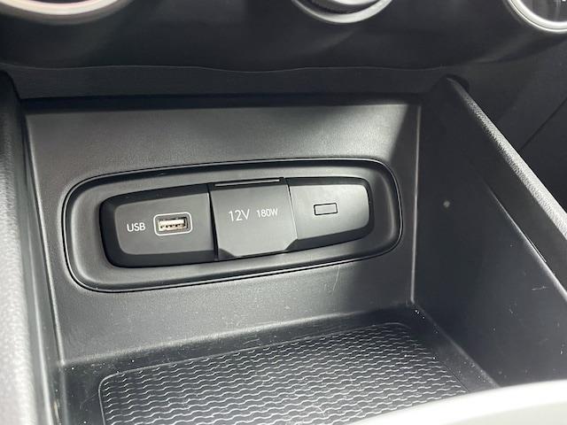 2022
Hyundai
Elantra