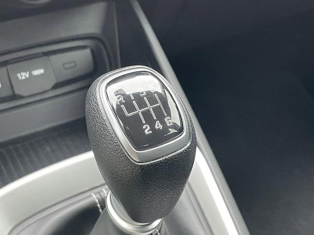 2022
Hyundai
Elantra