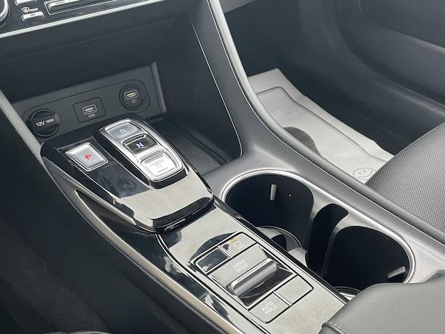 2021
Hyundai
Sonata