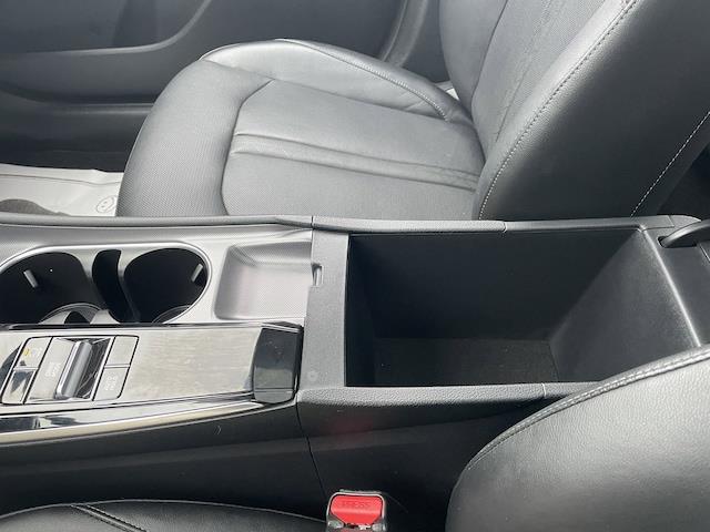 2021
Hyundai
Sonata
