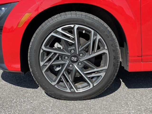 2022
Hyundai
Elantra
