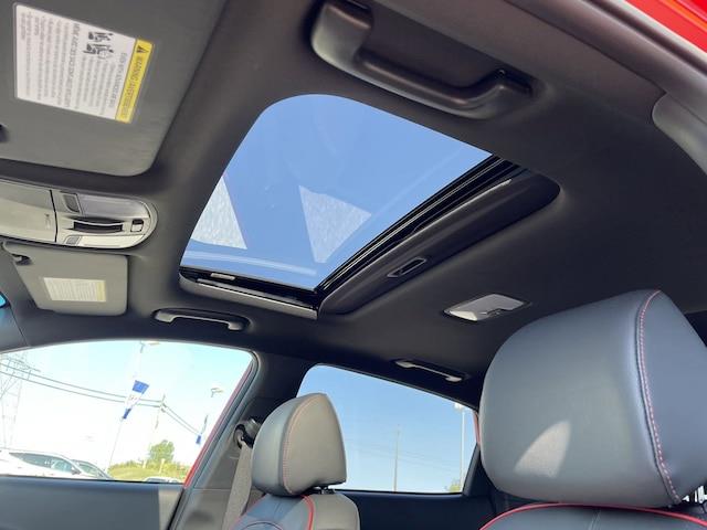 2022
Hyundai
Elantra