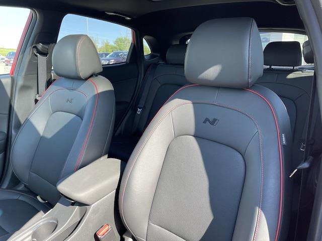 2022
Hyundai
Elantra