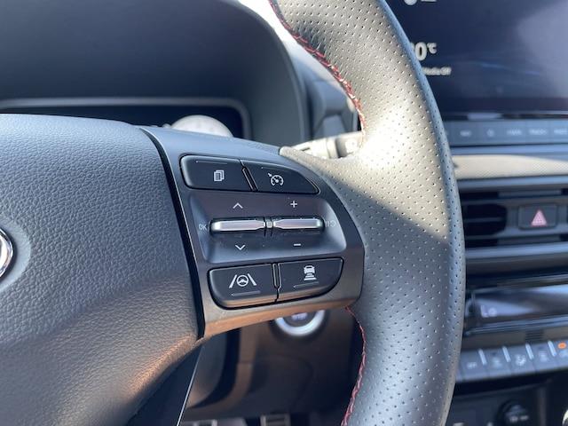 2022
Hyundai
Elantra