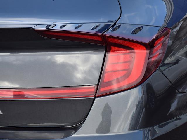 2021
Hyundai
Sonata