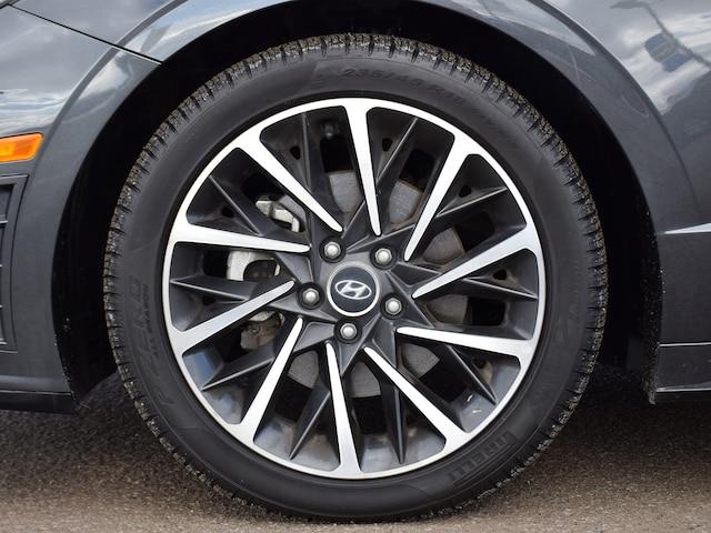 2021
Hyundai
Sonata